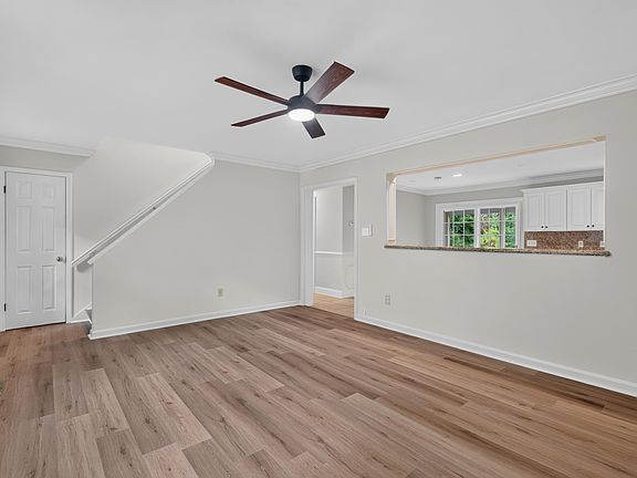 5th image of 39 Rainbow Ridge Rd