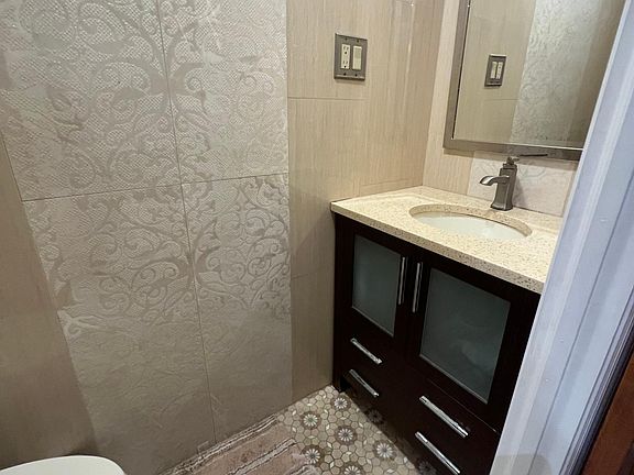 4th image of 2311 Brigham St #2