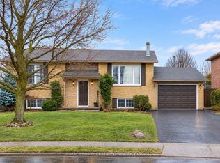 23 Hickory Ct, Welland, ON L3C 6S9