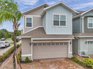 5728 Skytop Dr, Lithia, FL 33547