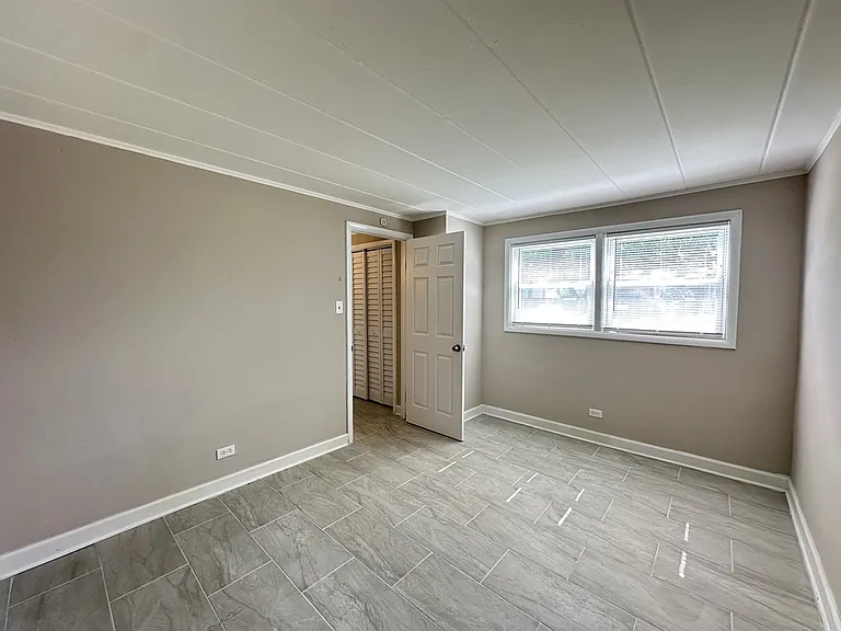 9630 Ivanhoe Ave #2 — Photo 16