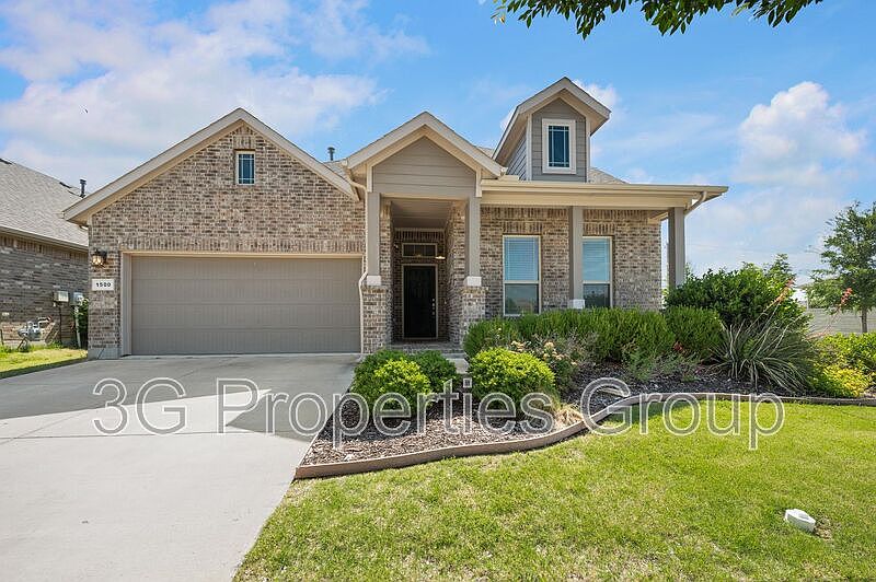 1st image of 1500 Canary Ln