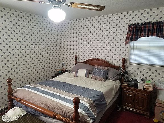 4th image of 2401 Armstrong Park Dr