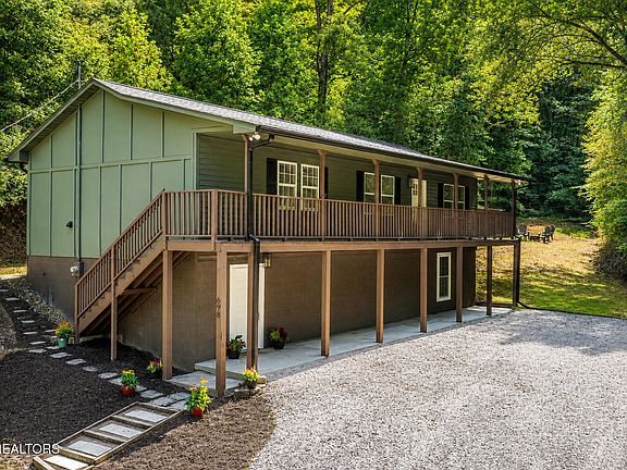 2nd image of 698 Mount Olive Rd