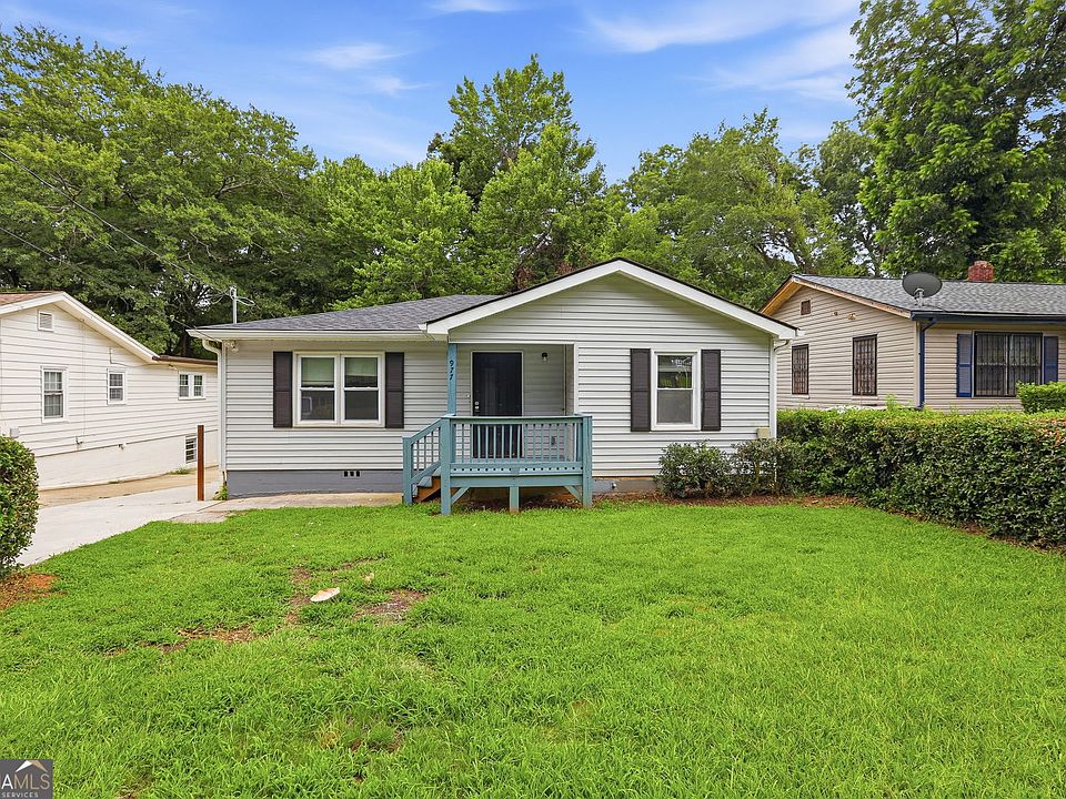 1st image of 977 Moreland Dr SE