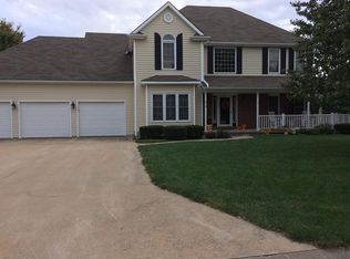 1018 Victory Ln, Maryville, MO 64468