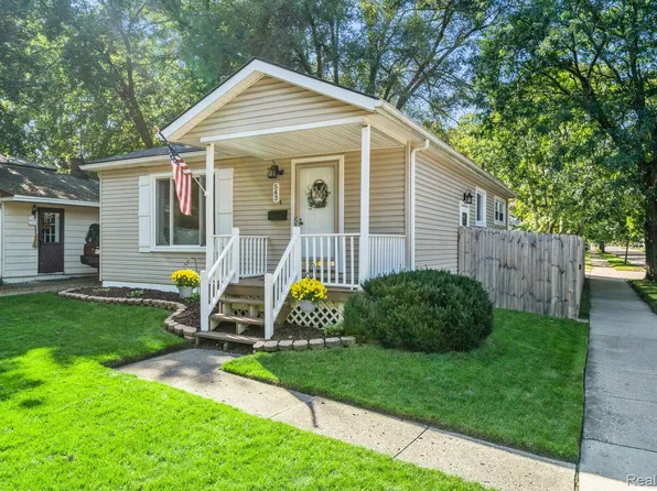 543 Goodale Ct, Clawson, MI 48017