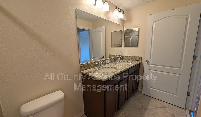 4272 Fennwood Ct — Photo 18