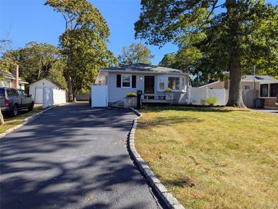 139 Pine Neck Avenue, East Patchogue, NY, 11772