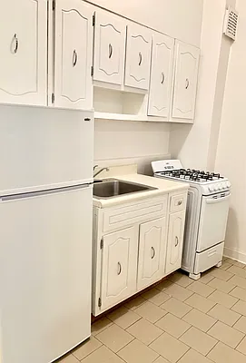 Rented by Living New York | media 5