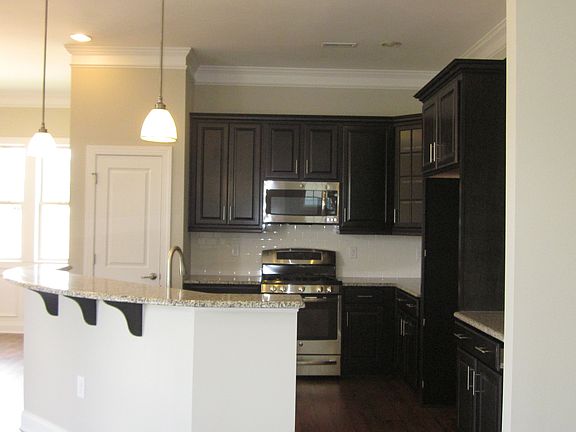 Ktichen open to living space