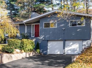 76 Hill St, Lexington, MA 02421