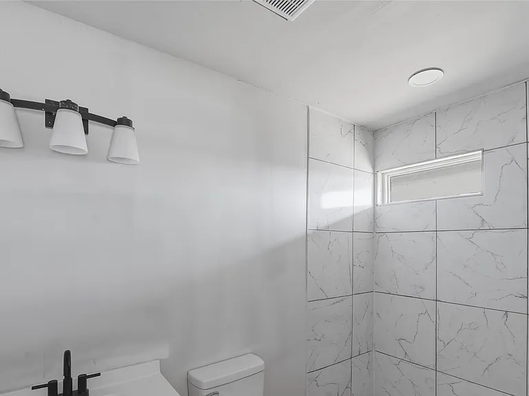 3027 Remington St — Photo 11