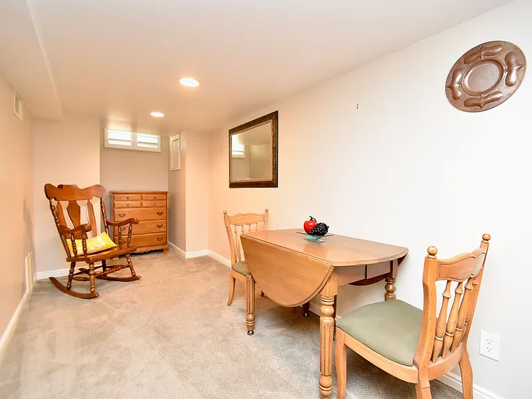 2689 E Barbey Dr — Photo 8