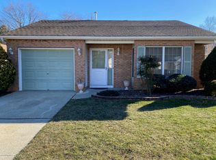 1404 Burr Oak Rd, Toms River, NJ 08755