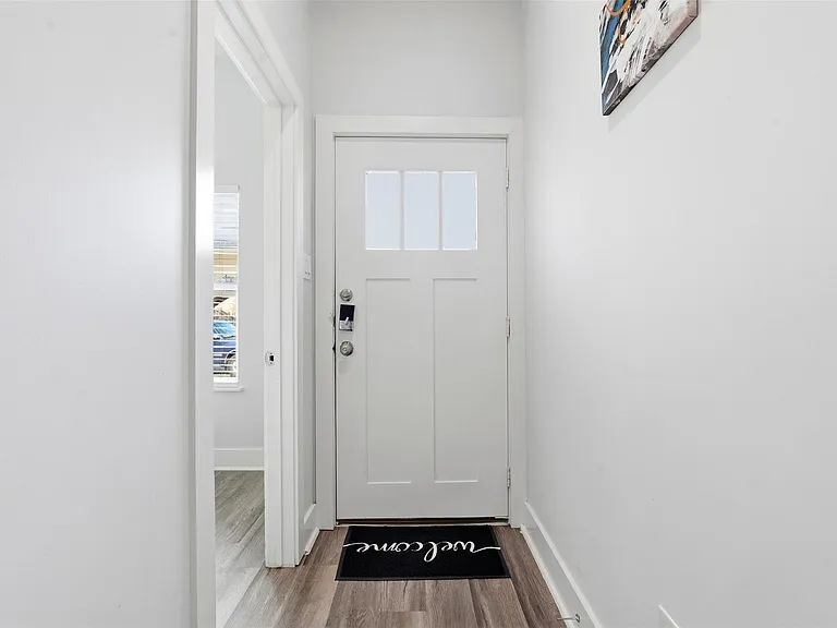 2620 Delafield St #B — Photo 4