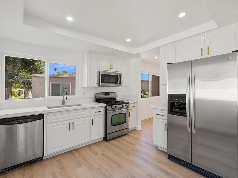 74930 San Simeon Dr — Photo 6