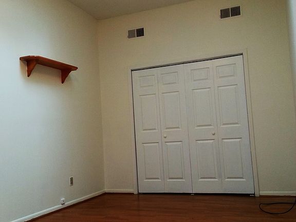 4th image of 28 Wynwood Dr