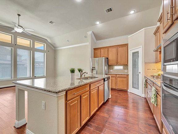 3rd image of 1517 Preserve Ln