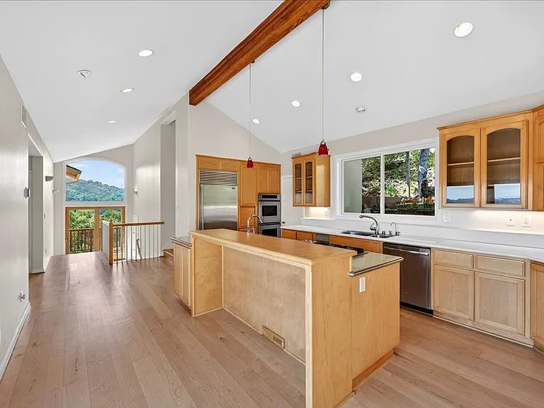 125 Wood Rd — Photo 3