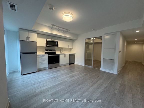 5th image of 3 Strathgowan Ave #324