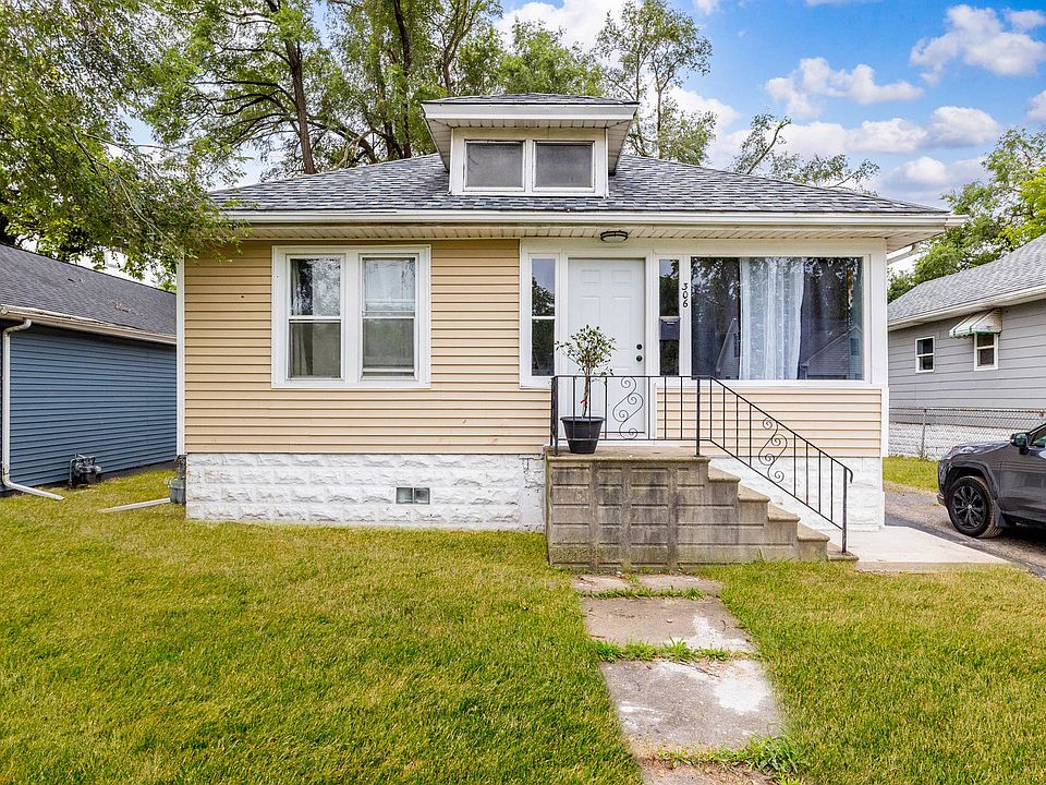 1st image of 306 Barry Ave
