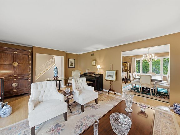 5th image of 10023 S Wood Ln