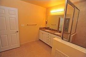 5th image of 3001 NE 185th St APT 325