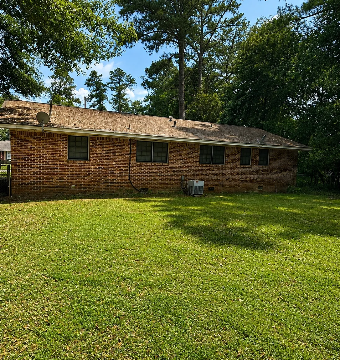 307 Christopher Circle - 1 — Photo 2