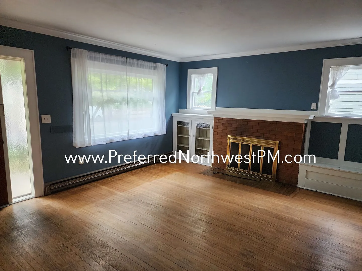 Large vintage home in Jefferson Westside Neighborhood — Photo 2