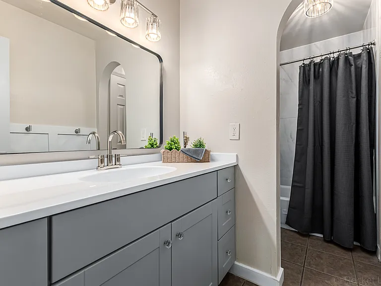 4717 W Bethany Heights Dr — Photo 3