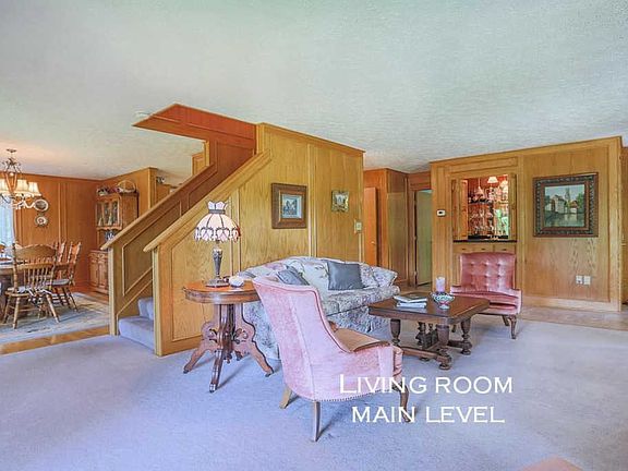 4th image of 141 Northridge Ct