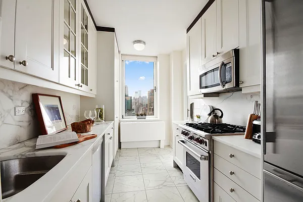 Sold by Corcoran | media 4