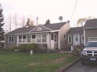 7330 Salt Rd, Clarence Center, NY 14032