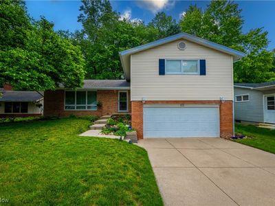 777 Castle Blvd, Akron, OH, 44313