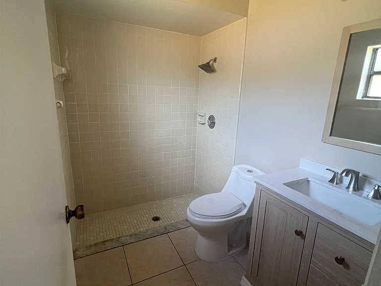 5165 Formby Dr — Photo 2