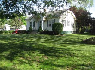 829 N Hilltop Rd, Peoria, IL 61604