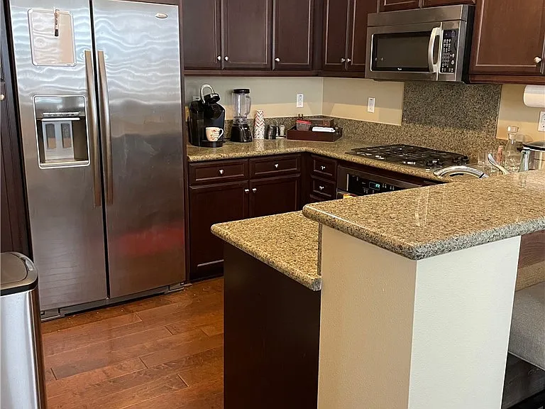16 Compass Ct — Photo 9