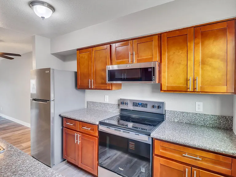 260 W 8th Ave #123 — Photo 35