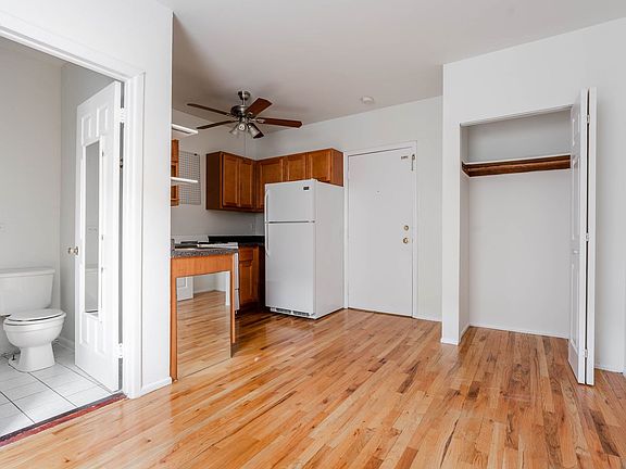 5th image of 4615 N Malden St APT 2D