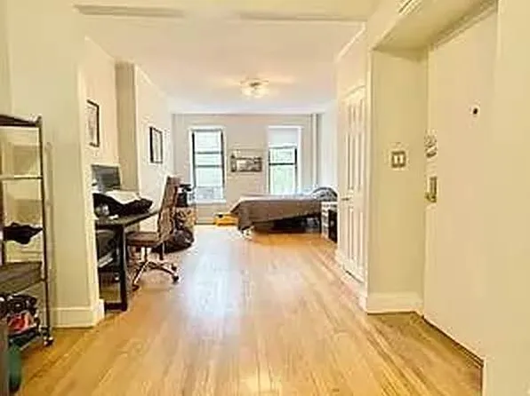 1446 First Avenue image 4 of 4