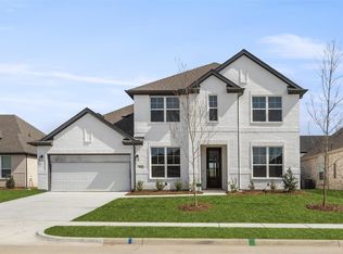 813 Lemmon Ln, Forney, TX 75126