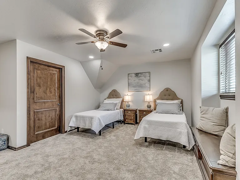 11804 Volterra Way — Photo 19