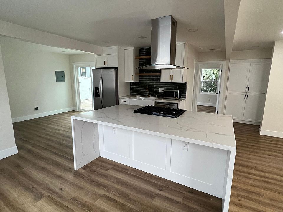 1st image of 3756 Wilson Ave #3756