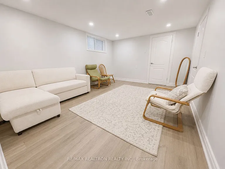 235 Neal Dr — Photo 2