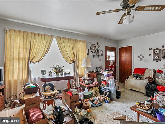 5th image of 18315 Summerlin Dr