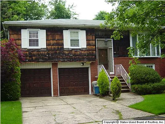 Sold by Joanne Costa Realty | media 1