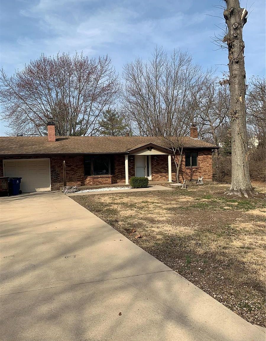 7193 Deckside Dr, Saint Louis, MO 63129 | Zillow