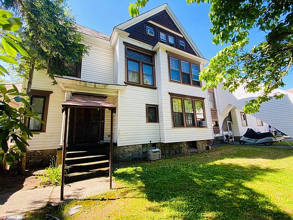 4th image of 471 Glen St