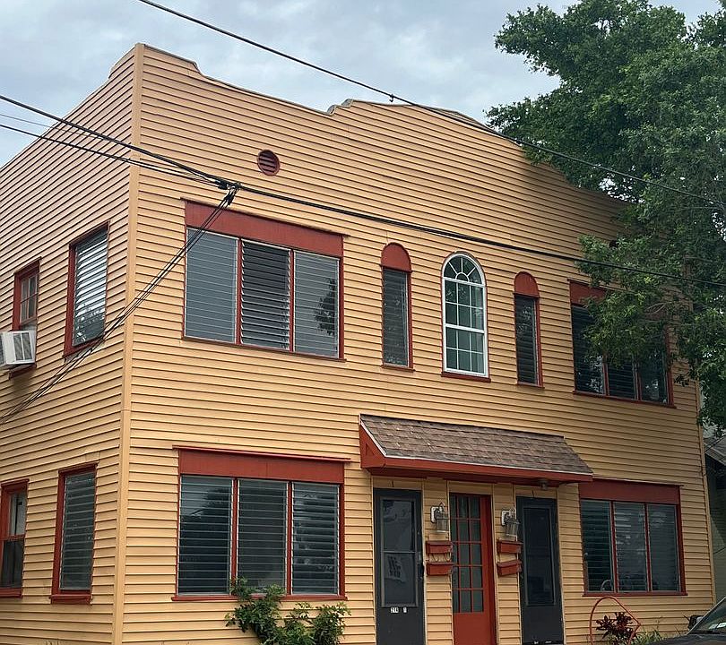 1st image of 214 Fremont Ave #2